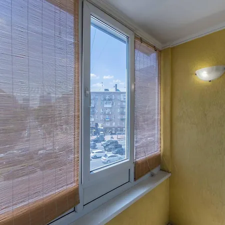 2-кімнатні в центрі, м. палац спорту Apartment