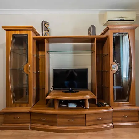 2-кімнатні в центрі, м. палац спорту Apartment *