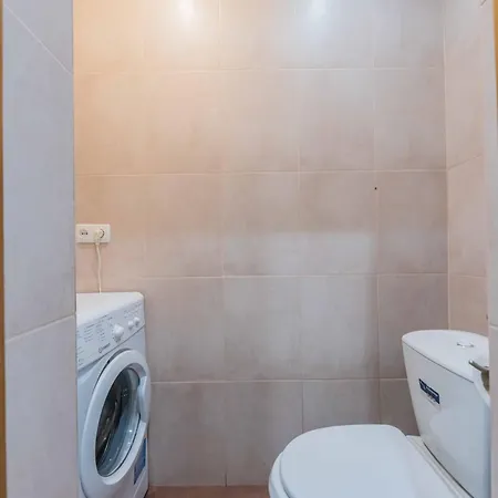 Apartment 2-кімнатні в центрі, м. палац спорту *